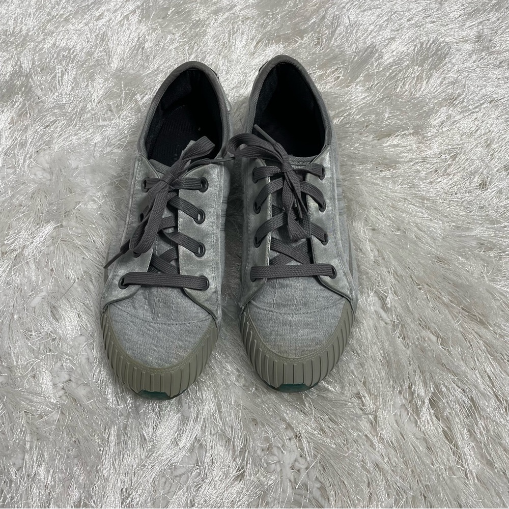Adidas by Stella McCartney Size 8.5 Gray Sneakers